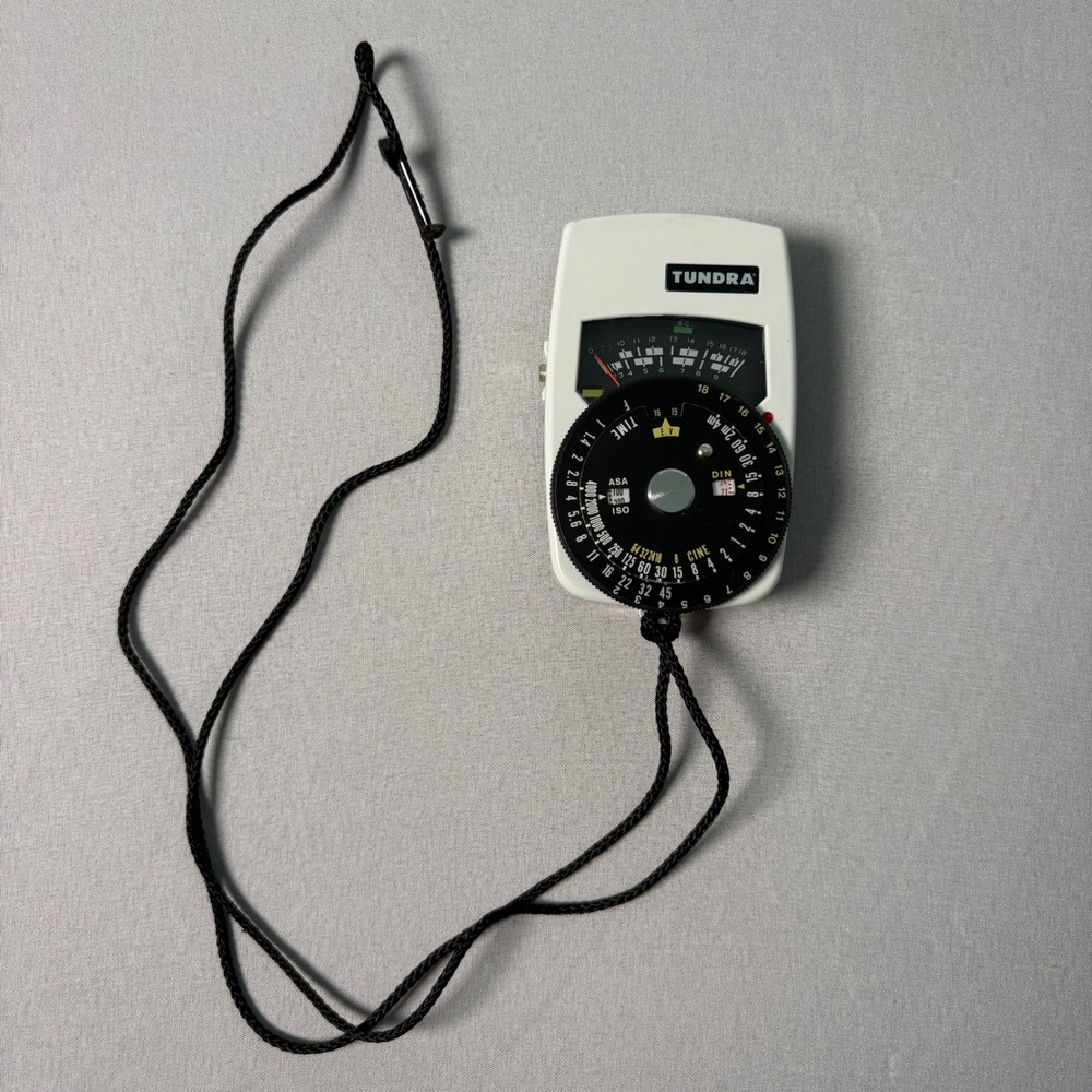 Untested Tundra Vintage Analog Light Meter with Case Made in Japan Film Photo